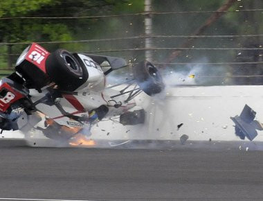 Το τρομακτικό ατύχημα του Sebastien Bourdais στην Ινδιανάπολη (βίντεο)